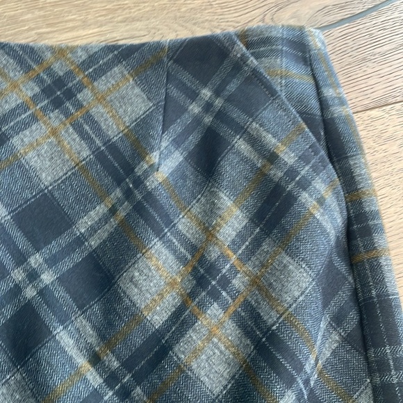 CAbi Step Out Skirt Plaid Blue Gray Gold Women's Pencil Size 8 - Picture 5 of 7